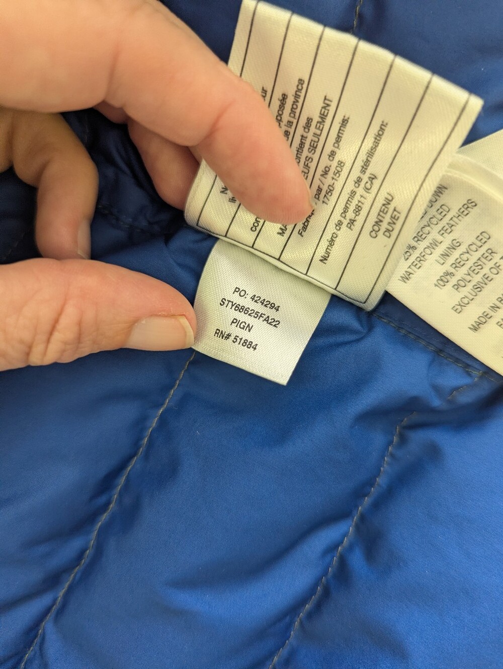 Patagonia Kid's Down Sweater Puffer Jacket - Picture 8 of 9